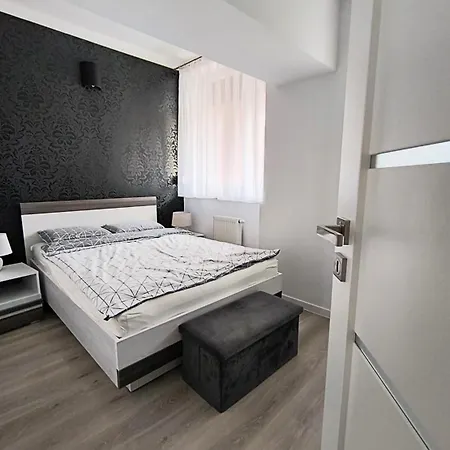 Królewiecka 54b/26 * Mrągowo